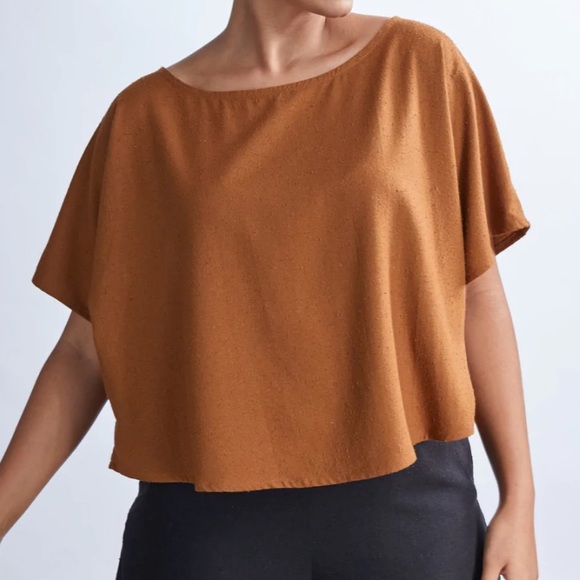 jamie + the jones Tops - Jamie + the Jones Blank Canvas Top